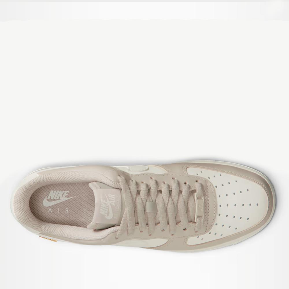 Buty damskie Nike Air Force 1 '07 IV5197-200 - beżowe