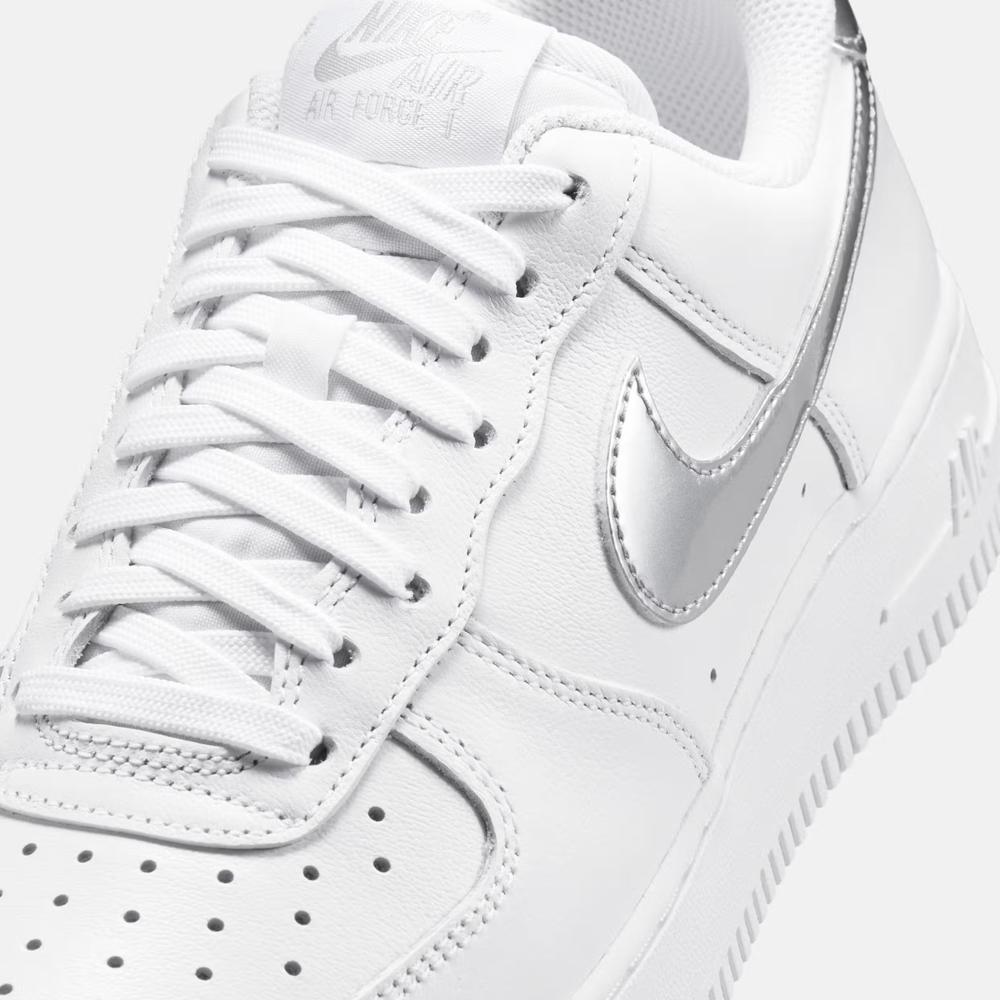 Buty damskie Nike Air Force 1 '07 SE IV5102-100 - białe