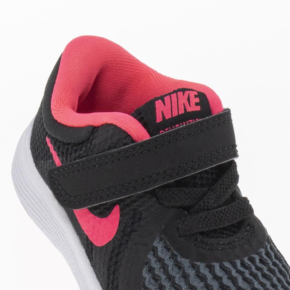 Buty Nike Revolution 4 943308-004 - czarne