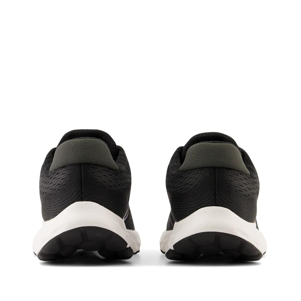 Buty New Balance W520LB8 - czarne