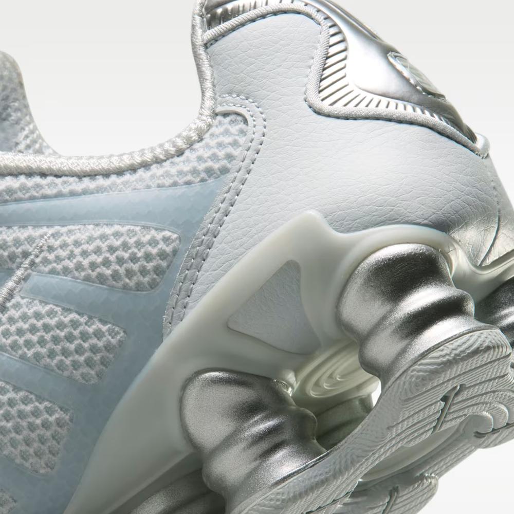 Buty damskie Nike Shox TL IH2559-002 - szare