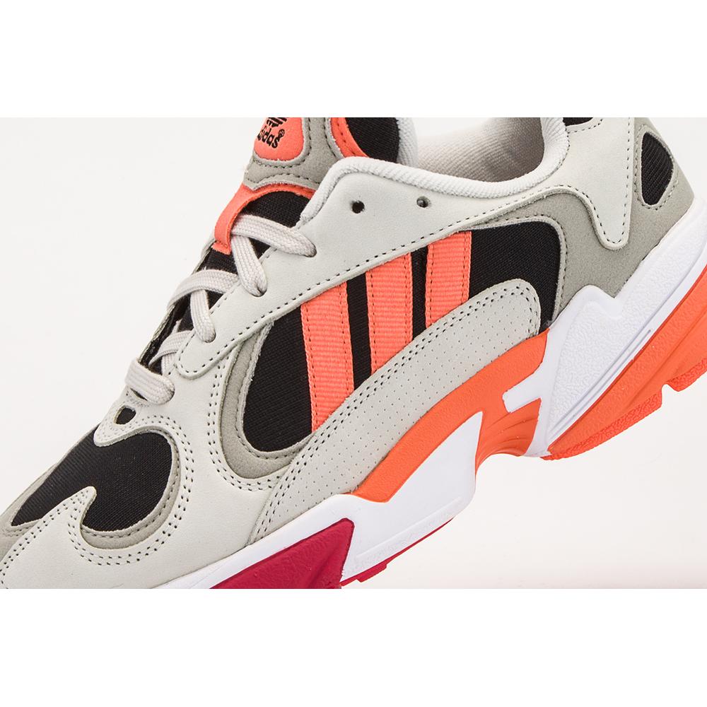 ADIDAS ORIGINALS YUNG-1 > EE5320