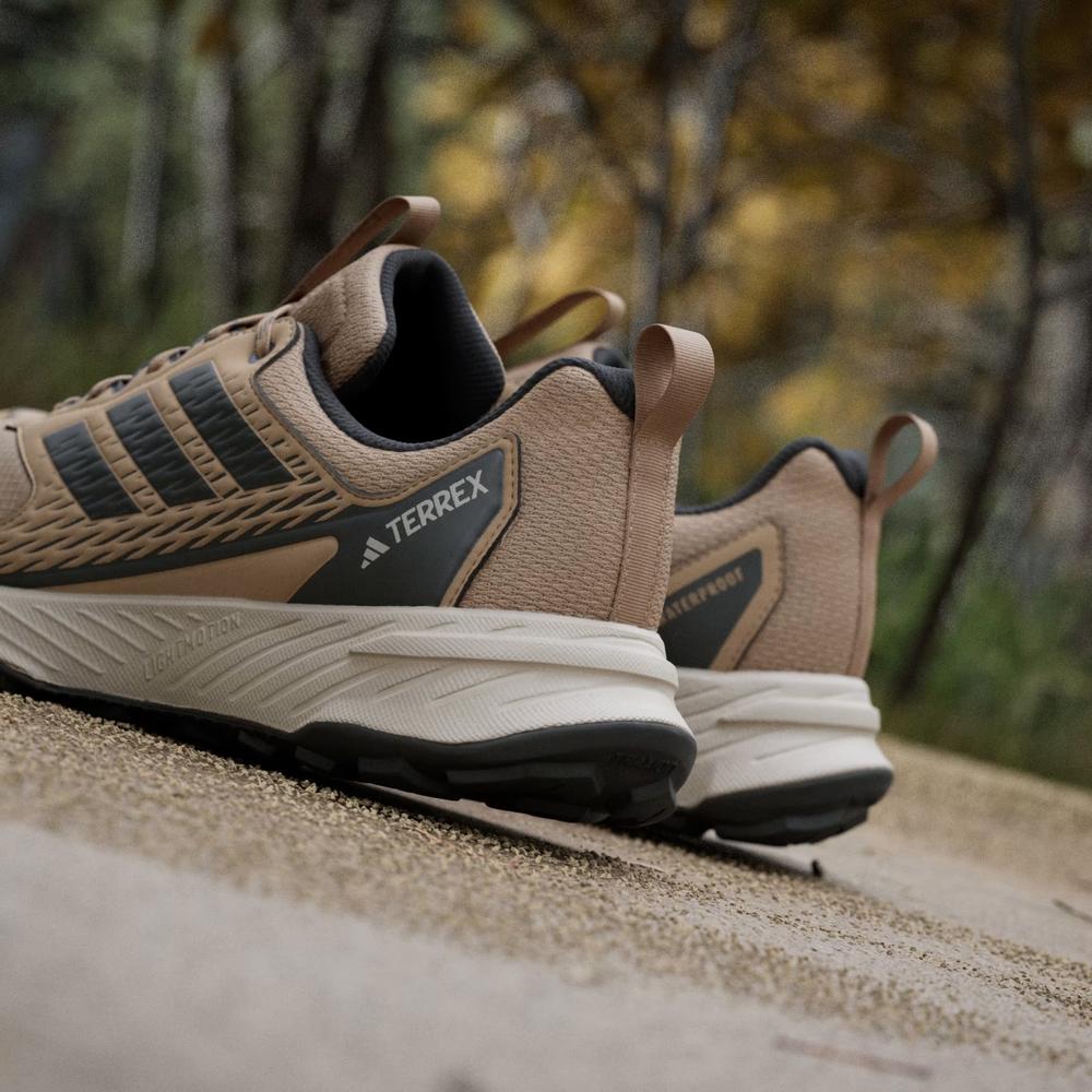 Buty męskie adidas Terrex Tracefinder 2 Climaproof JR7771 - brązowe