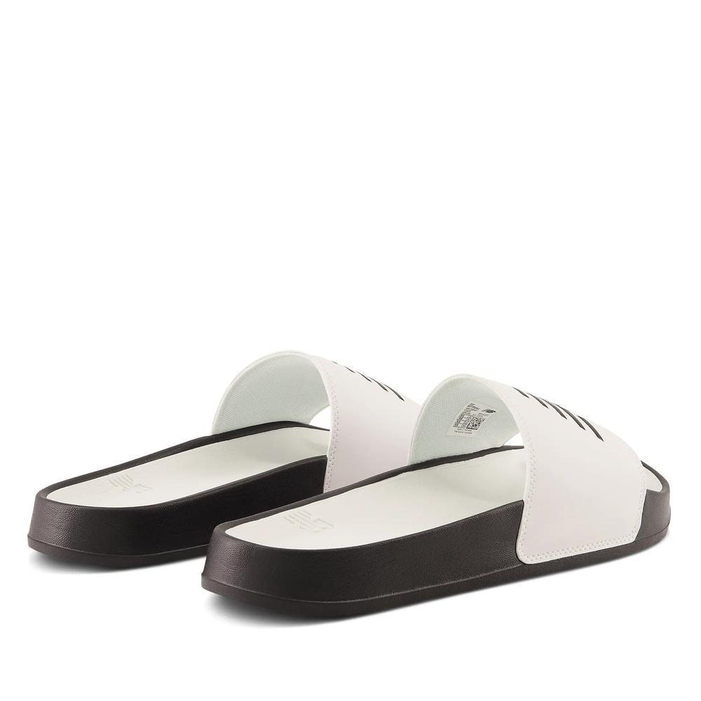 Klapki New Balance SUF200B2 - biało-czarne