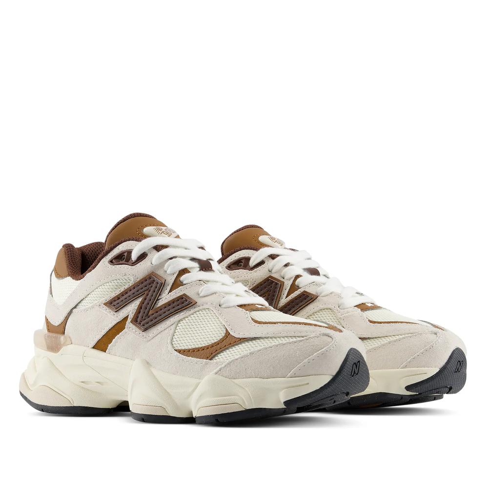 Buty młodzieżowe New Balance G90609SI - beżowe