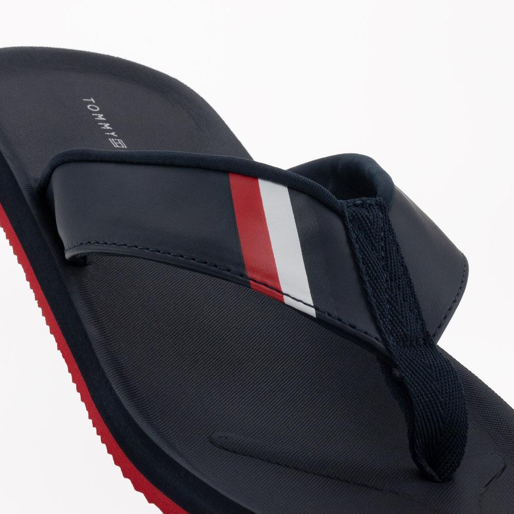 Japonki Tommy Hilfiger Comfortable Padded FM0FM04473-DW5 - granatowe