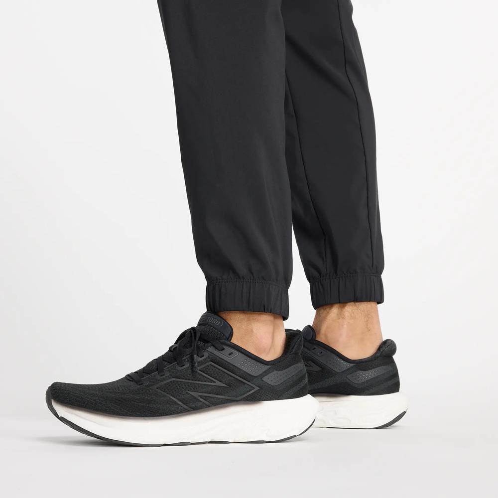 Spodnie męskie New Balance MP41011BK - czarne