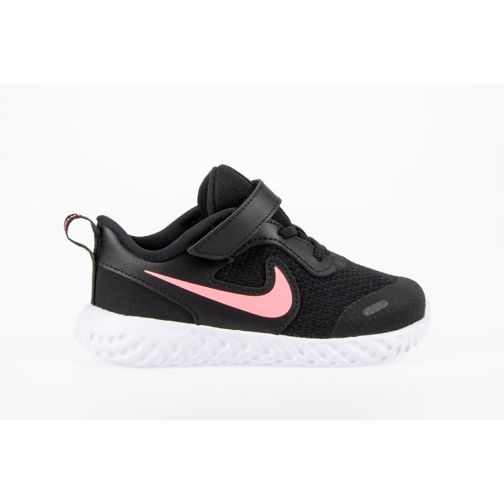 Nike Revolution 5 > BQ5673-002