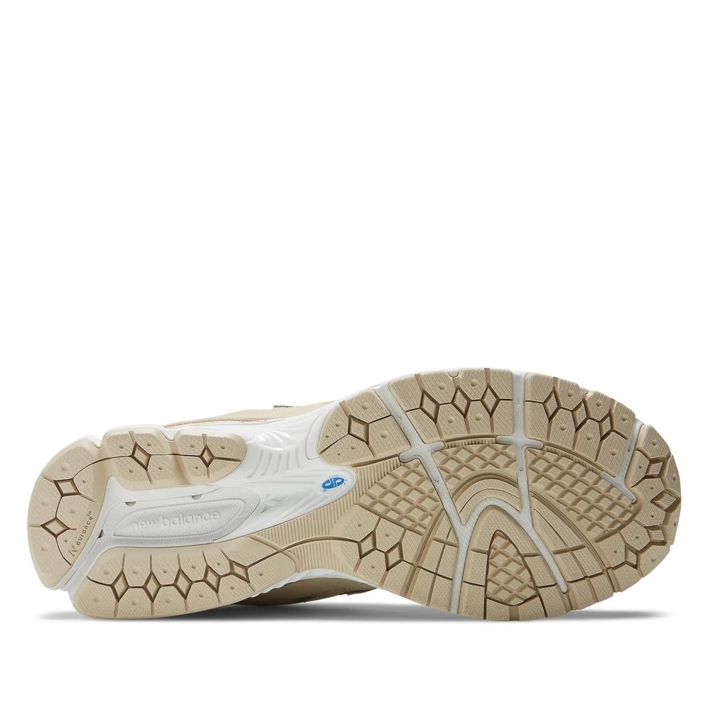 Buty New Balance M2002RSC - beżowe