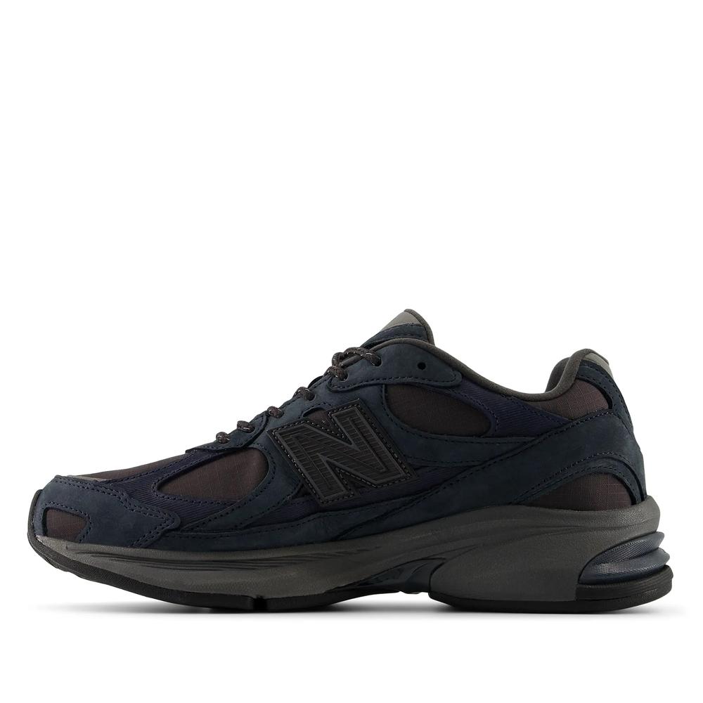 Buty unisex New Balance U201052C - czarne