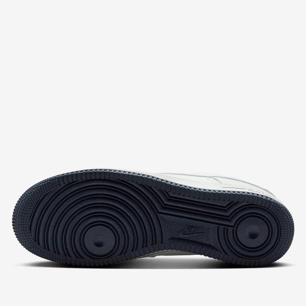 Buty męskie Nike Air Force 1 '07 LV8 HM9483-001 - białe