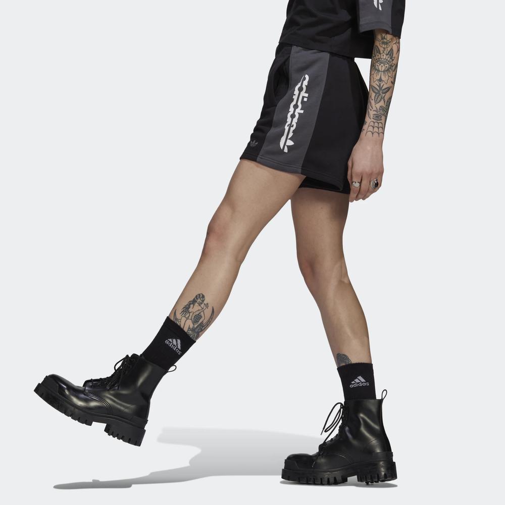 Spodenki adidas Blocked Graphic HF2137 - czarne