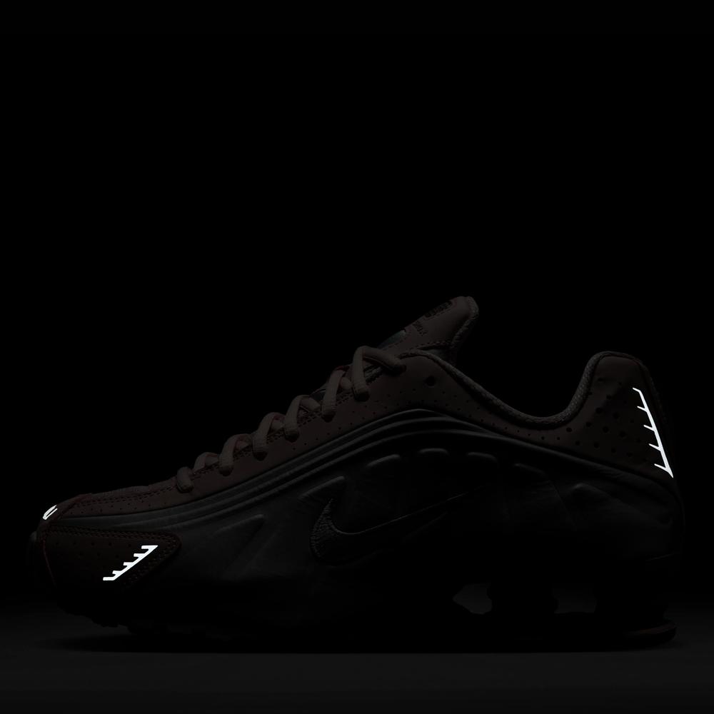 Buty damskie Nike Shox R4 AR3565-600 - różowo-szare
