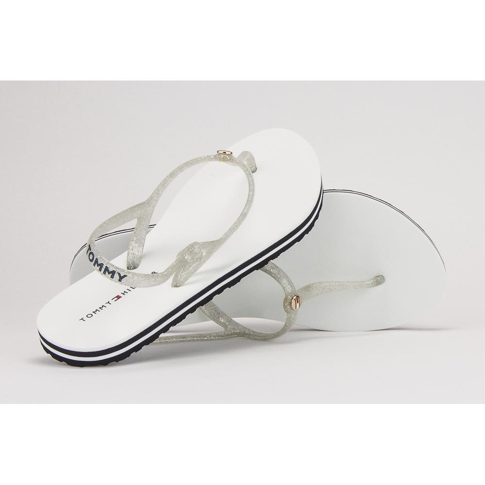 TOMMY HILFIGER IRREDESCENT FLAT BEACH SANDAL > FW0FW04796-YBS