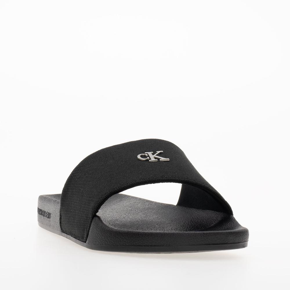 Klapki Calvin Klein Slide Monogram Hardware YW0YW01713-0GJ - czarne
