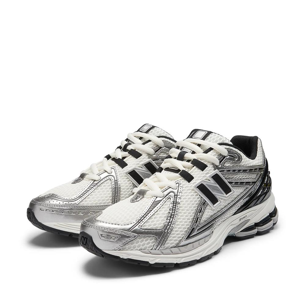 Buty New Balance M1906RER - srebrne