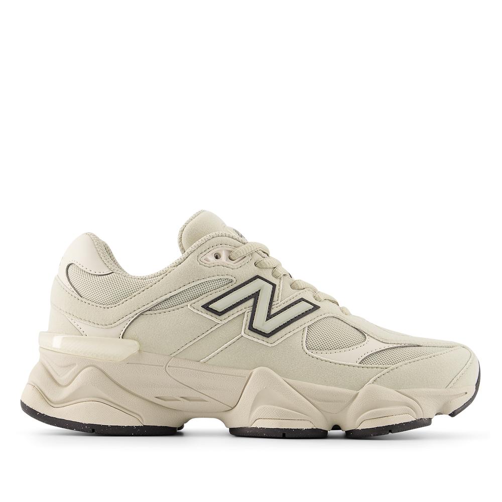 Buty młodzieżowe New Balance G90607GY - beżowe