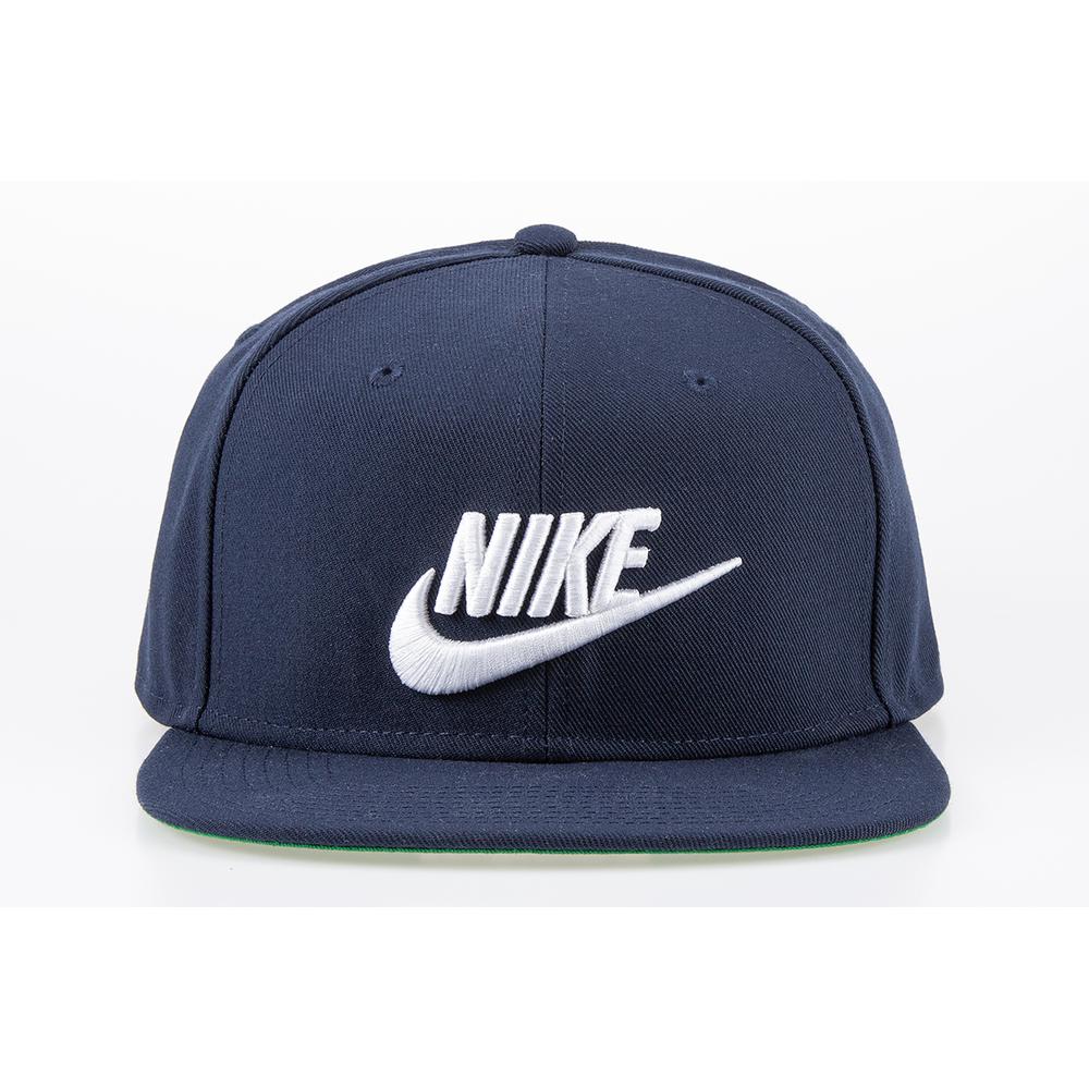 Nike Sportswear Pro > 891284-451