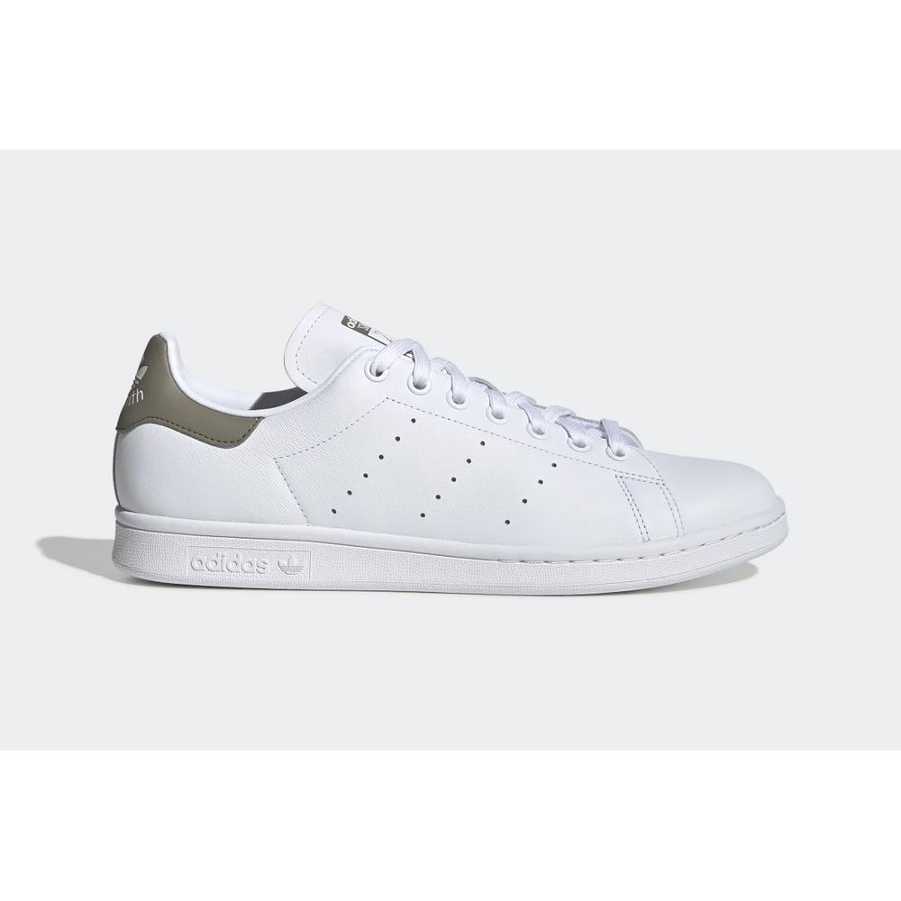 adidas Stan Smith > EE5798