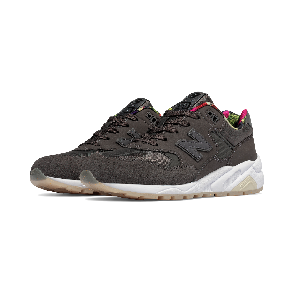 New Balance WRT580RA