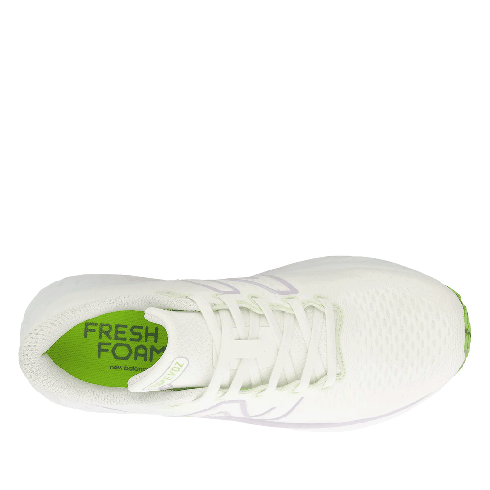 Buty New Balance Fresh Foam Evoz v3 WEVOZCS3 - białe