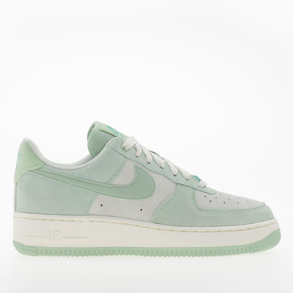 Buty damskie Nike Air Force 1 '07 SE HQ1497-099 - zielono-białe