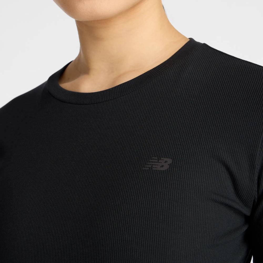 Koszulka damska New Balance WT53133BK - czarna