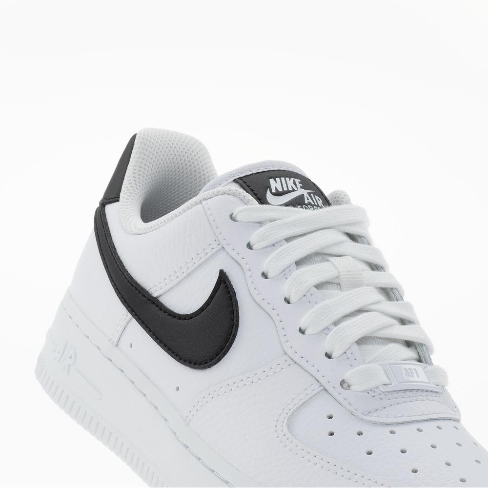 Buty damskie Nike Air Force 1 '07 DD8959-103 - białe