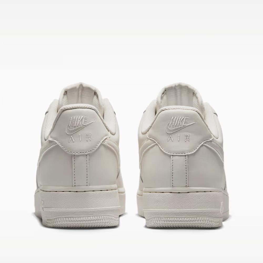 Buty męskie Nike Air Force 1 '07 IH1698-003 - białe