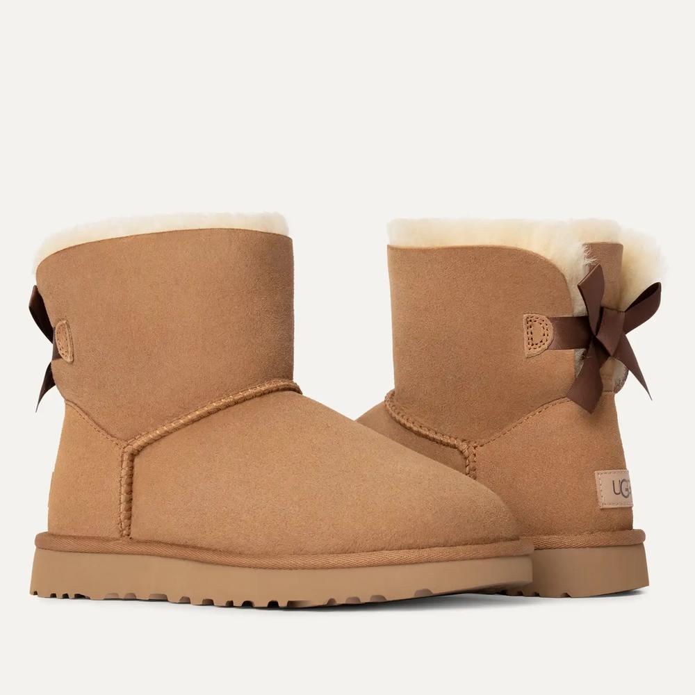 Buty damskie UGG W Mini Bailey Bow II 1016501-CHE - brązowe