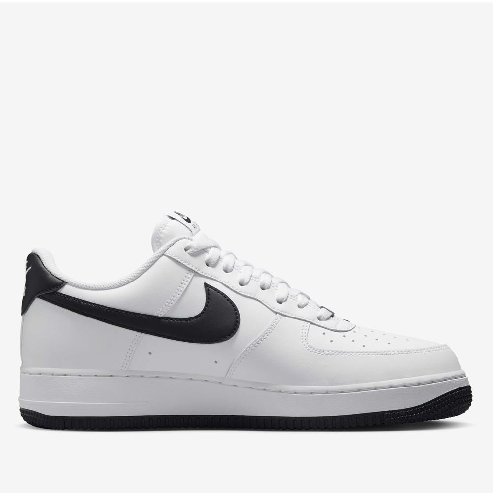 Buty męskie Nike Air Force 1 '07 FQ4296-101 - białe
