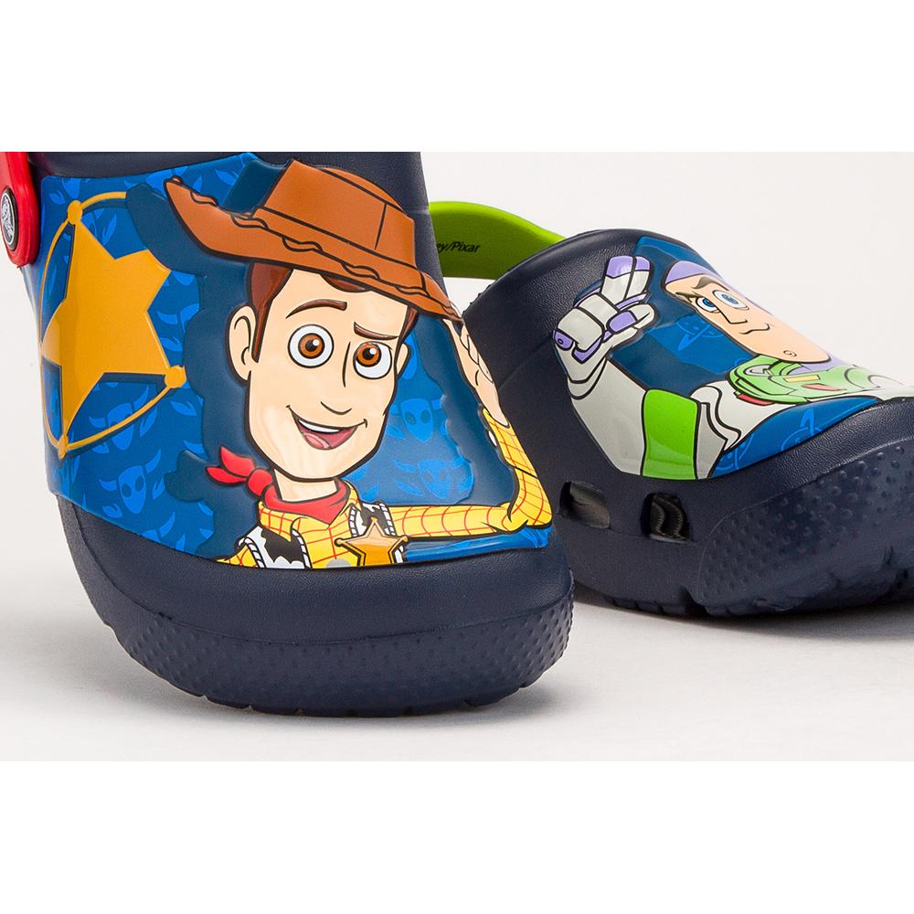 CROCS FUN LAB BUZZ WOODY CLOG > 205493-410