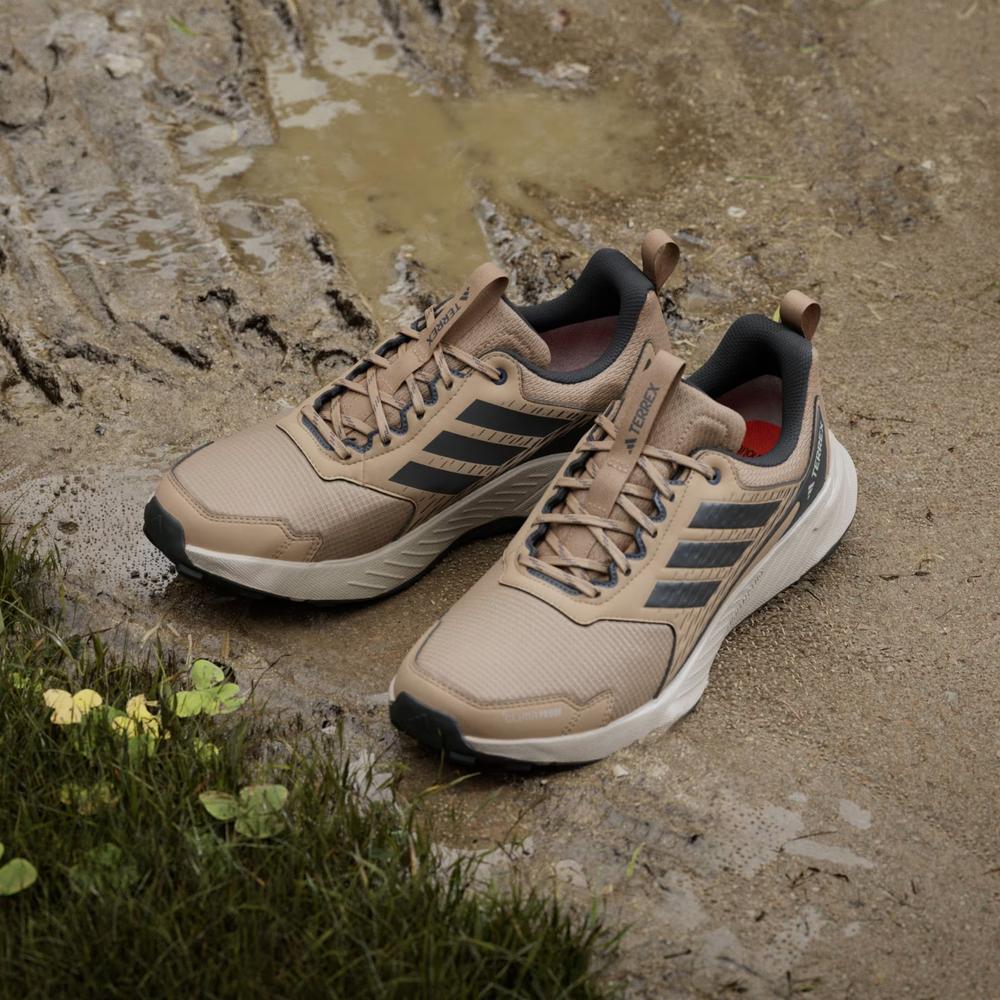 Buty męskie adidas Terrex Tracefinder 2 Climaproof JR7771 - brązowe