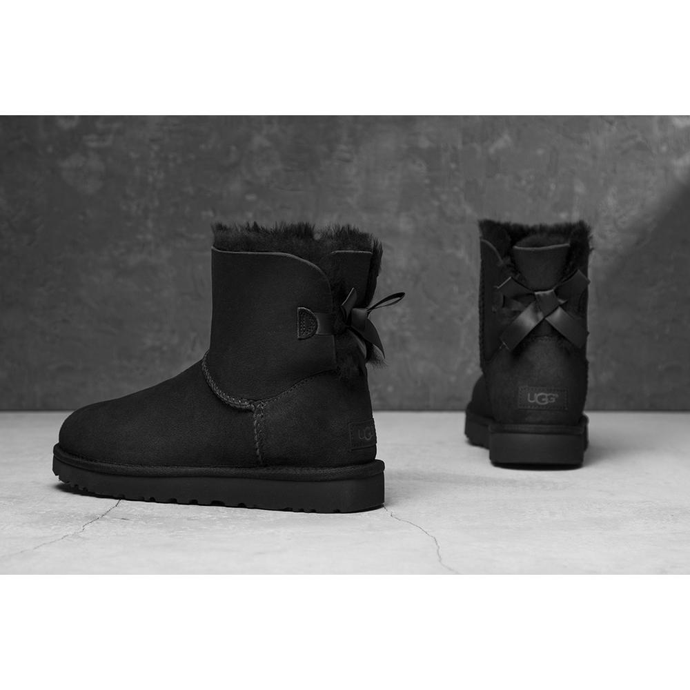 UGG W MINI BAILEY BOW II > 1016501 BLACK