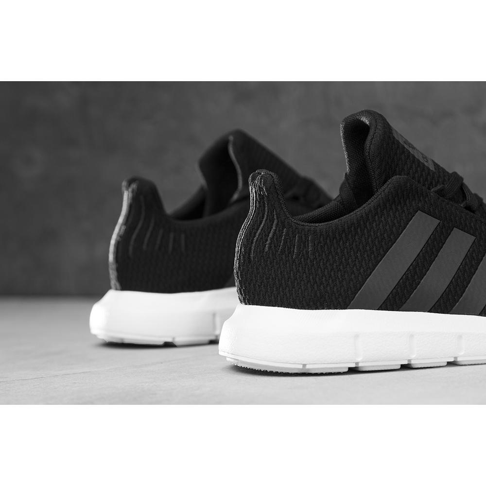 ADIDAS SWIFT RUN C > CG6921
