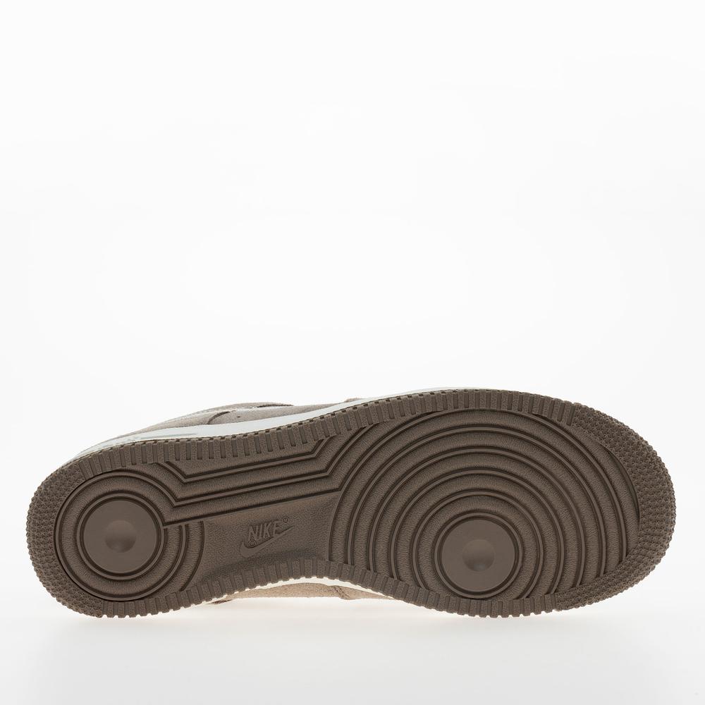 Buty męskie Nike Air Force 1 '07 HJ4465-200 - brązowe