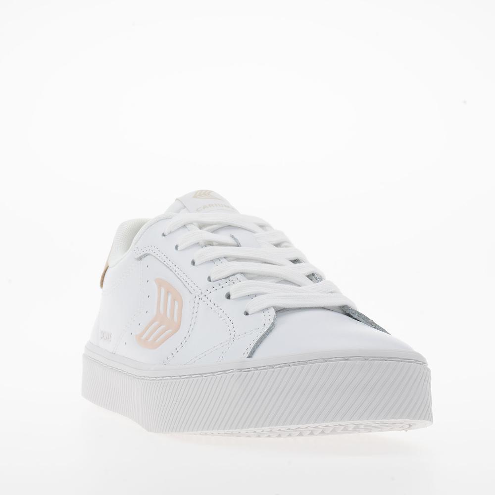 Buty damskie Cariuma Salvas 411301W1K - białe