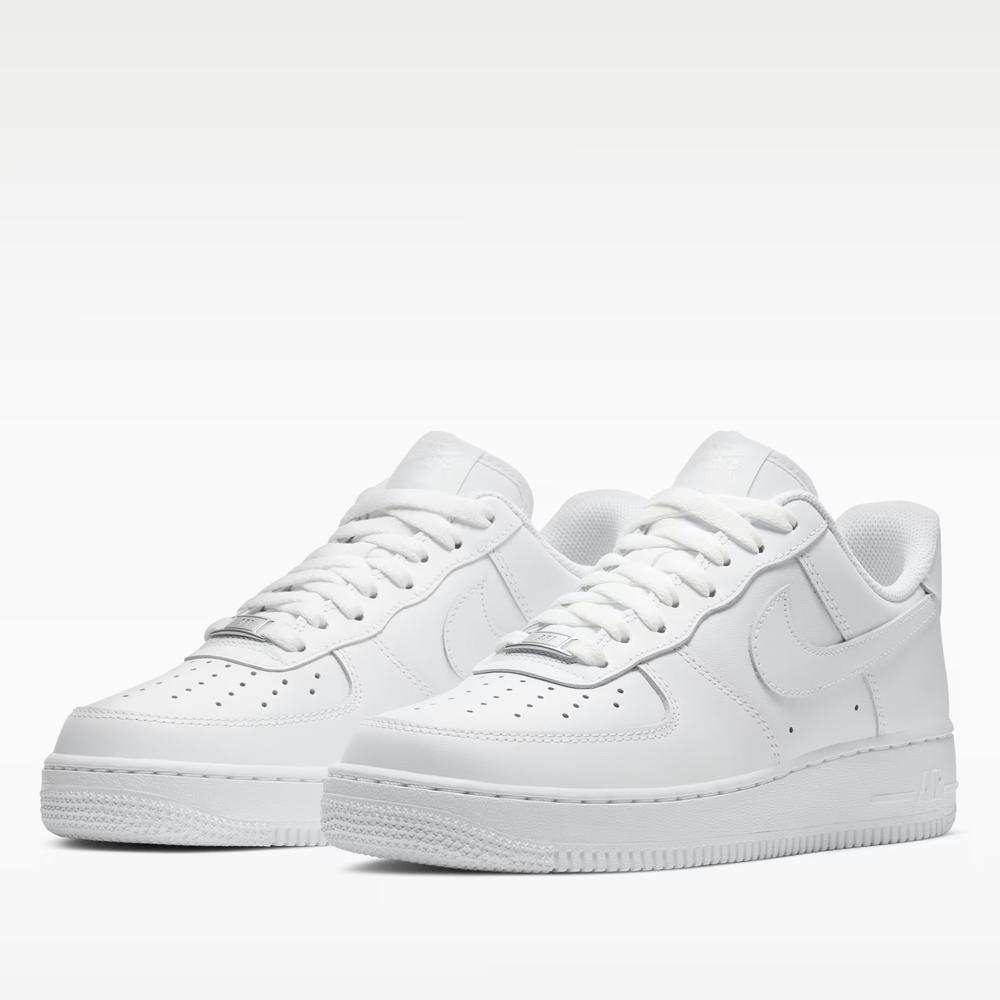 Buty damskie Nike Air Force 1 '07 DD8959-100 - białe