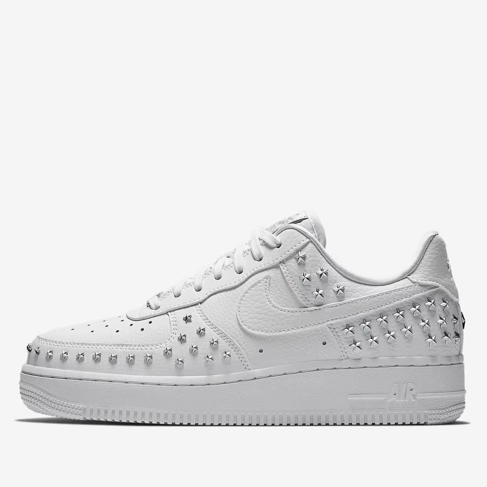 Buty damskie Nike Air Force 1 '07 XX Studded AR0639-100 - białe