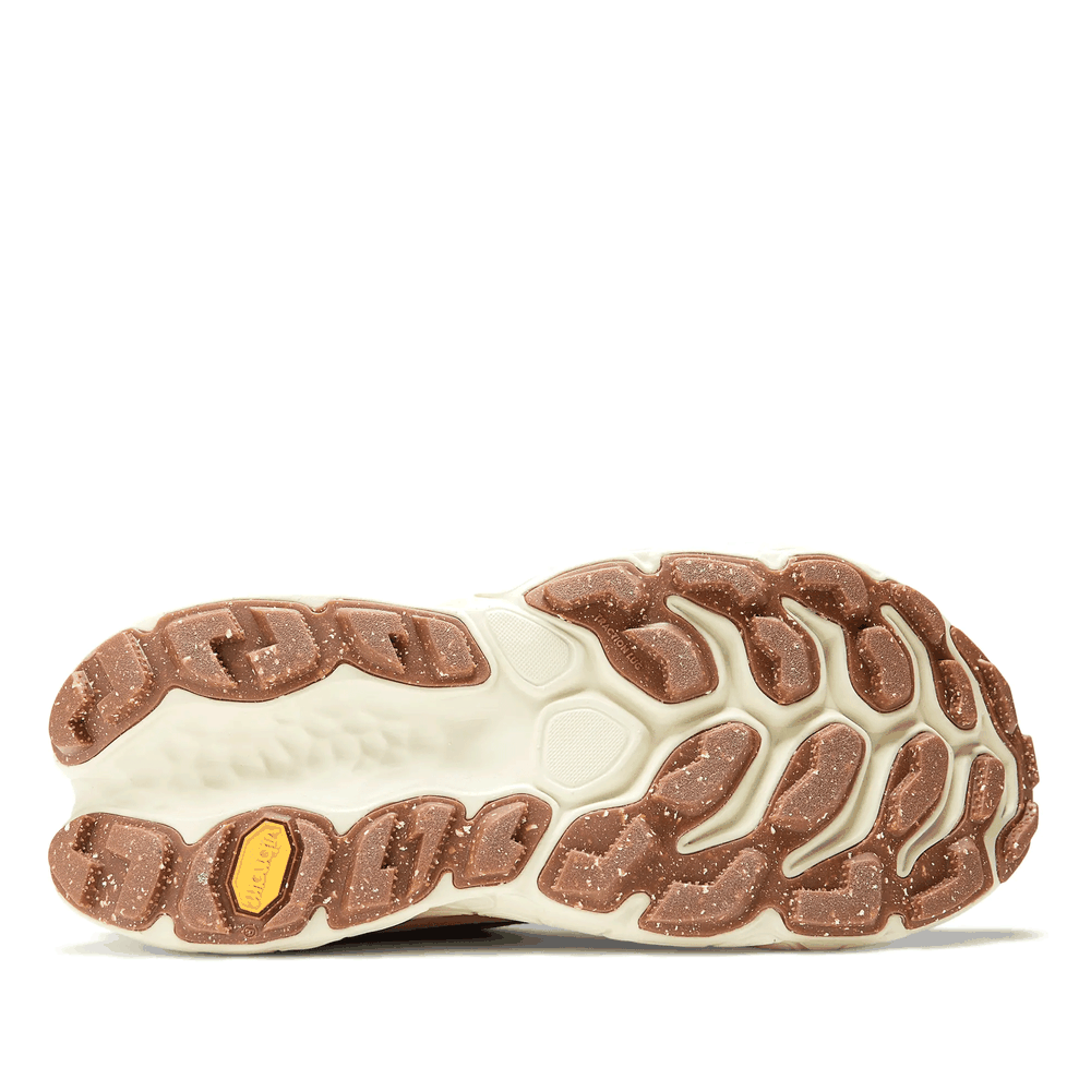 Buty New Balance Fresh Foam X More Trail v3 MTMORCO3 - pomarańczowe