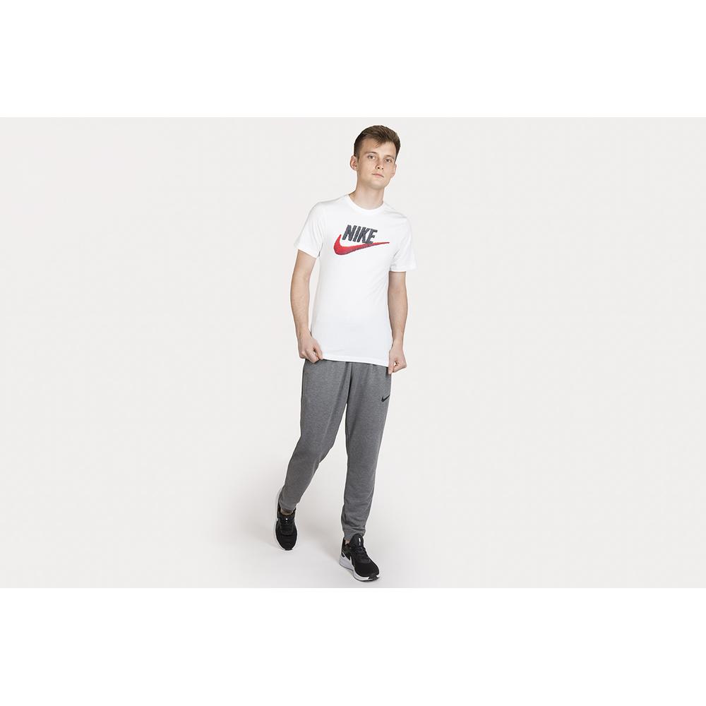 Nike Sportswear Club > AR4993-100