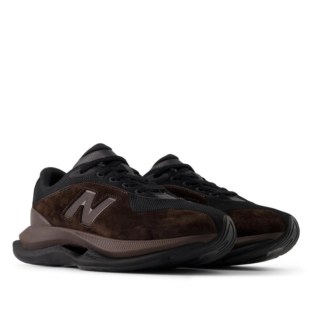 Buty unisex New Balance UTFOA8GD - brązowe