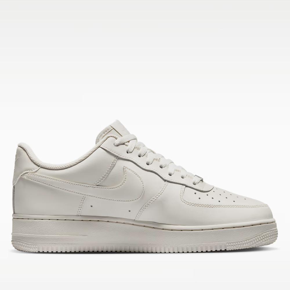 Buty męskie Nike Air Force 1 '07 IH1698-003 - białe