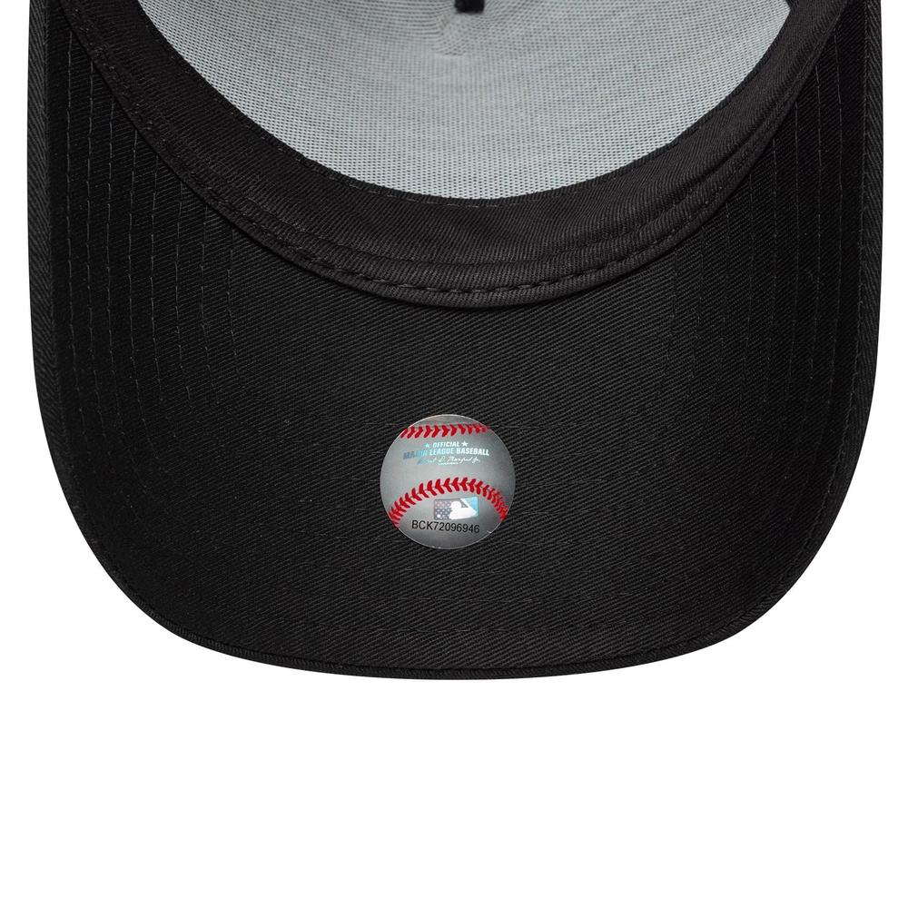 Czapka unisex New Era New York Yankees MLB Metallic 9FORTY E-Frame 60771870 - czarna