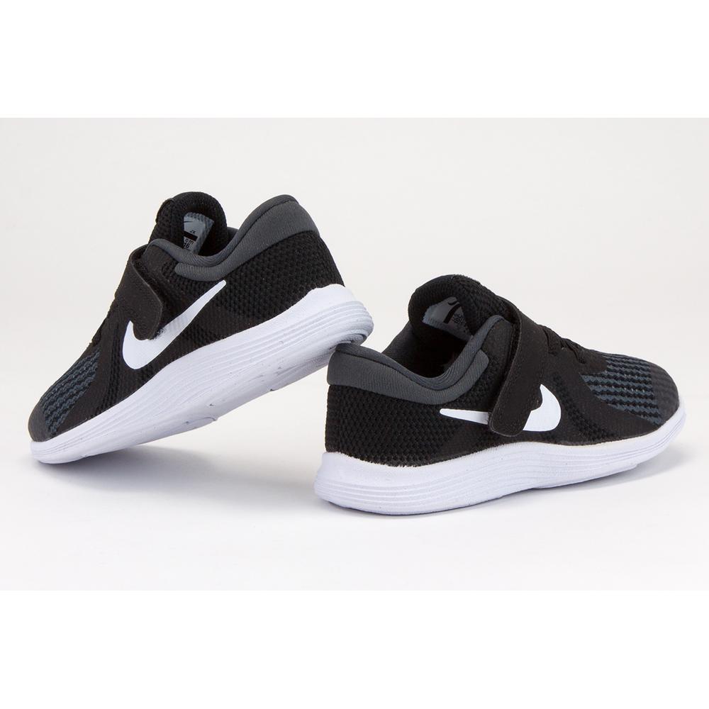 NIKE REVOLUTION 4 > 943304-006