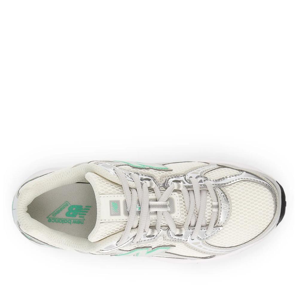 Buty młodzieżowe New Balance G7402H8 - białe