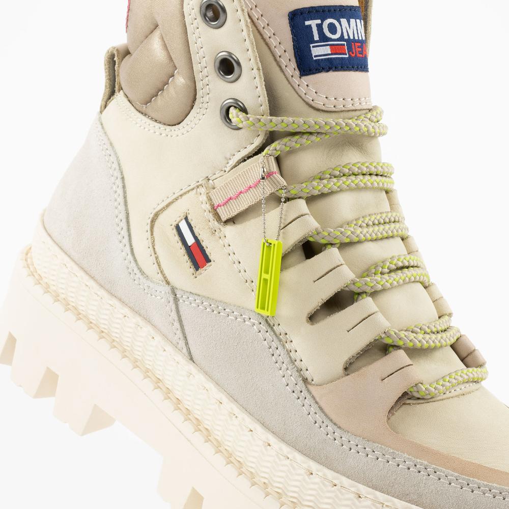 Buty Tommy Jeans Hybrid Boot EN0EN01596-ACE - beżowe
