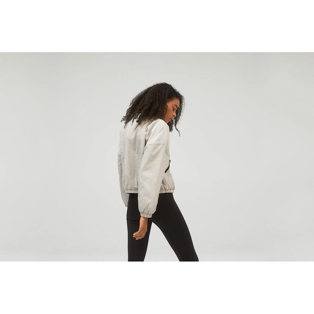 Kurtka New Balance WJ13504TWF - biała