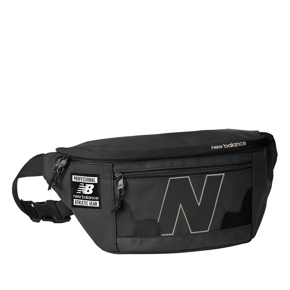 Saszetka New Balance LAB21014BKK - czarna
