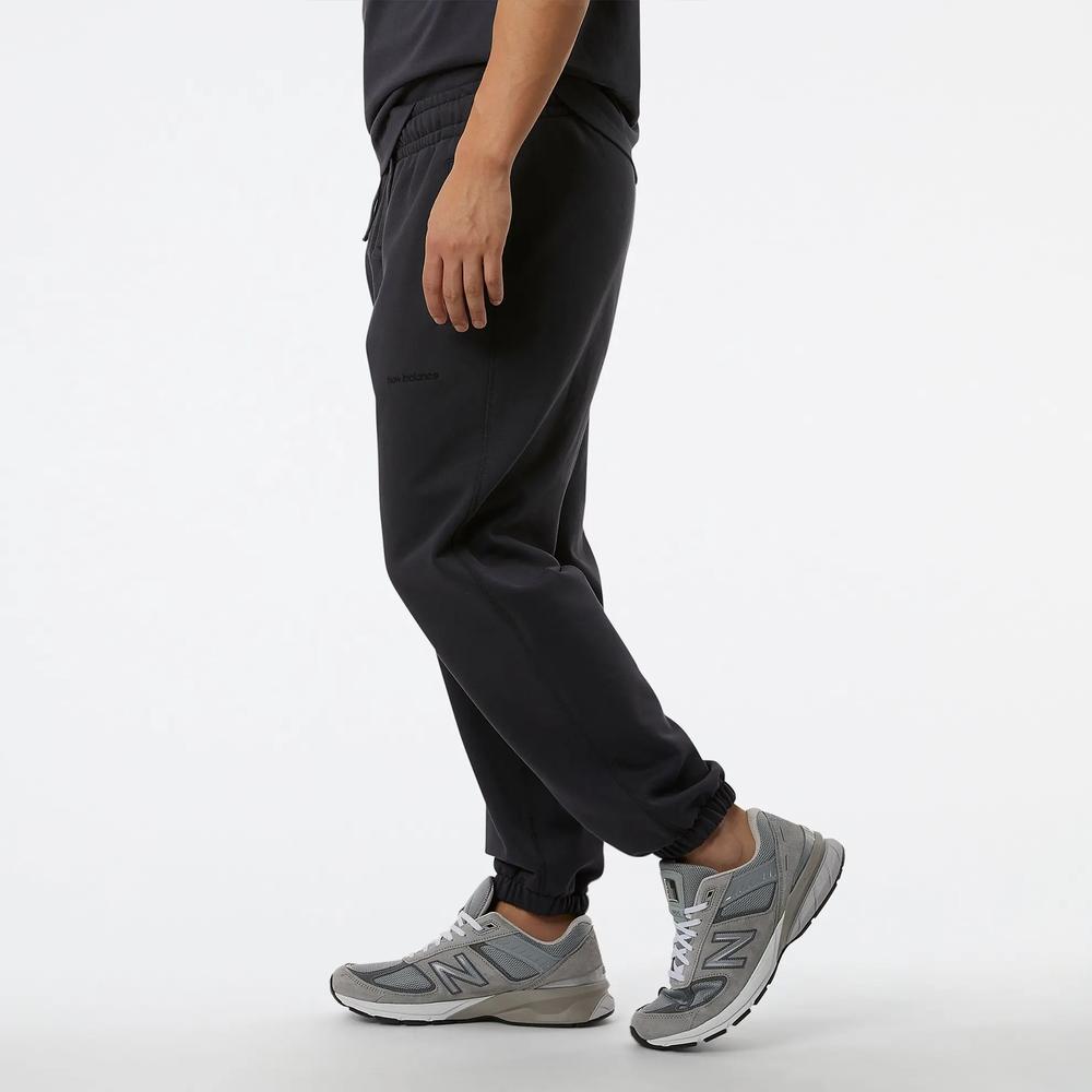 Spodnie dresowe New Balance MP23551PHM - czarne